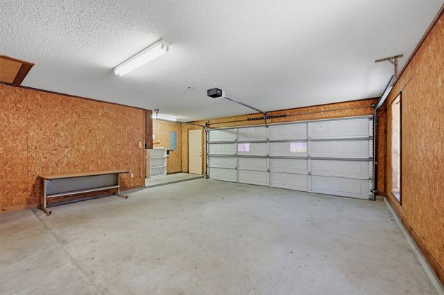 2416 Jolinda Lane, Whitesboro, TX 76273