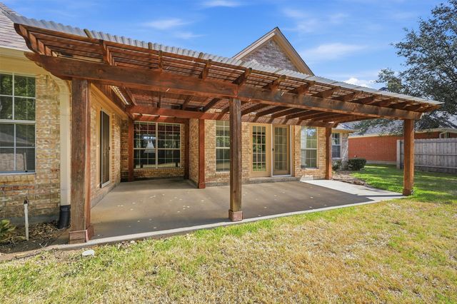 2416 Jolinda Lane, Whitesboro, TX 76273