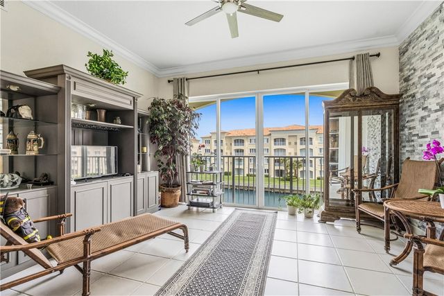 19 Harbour Isle Drive W 305, Hutchinson Island, FL 34949
