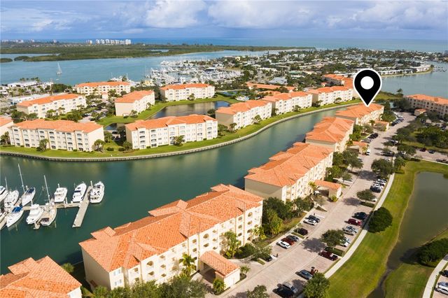 19 Harbour Isle Drive W 305, Hutchinson Island, FL 34949