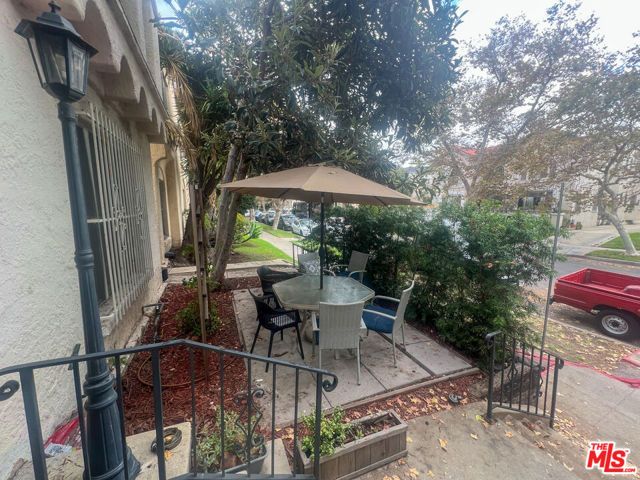 321 N Sycamore Avenue, Los Angeles, CA 90036