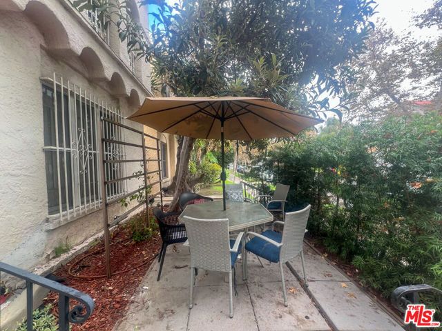 321 N Sycamore Avenue, Los Angeles, CA 90036