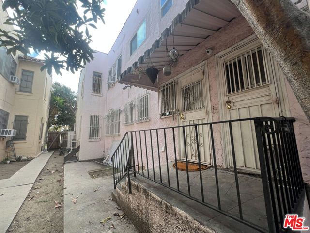 321 N Sycamore Avenue, Los Angeles, CA 90036