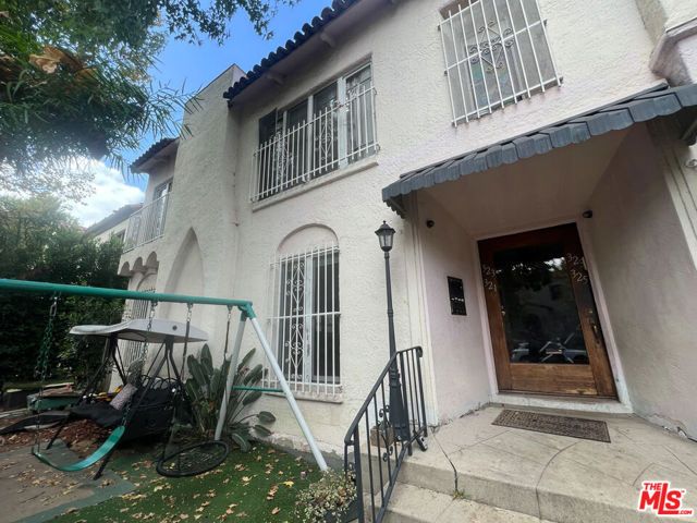321 N Sycamore Avenue, Los Angeles, CA 90036