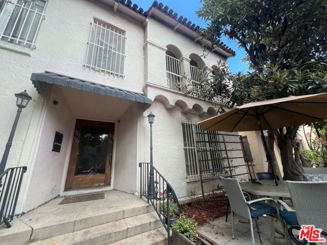 321 N Sycamore Avenue, Los Angeles, CA 90036