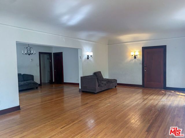 321 N Sycamore Avenue, Los Angeles, CA 90036