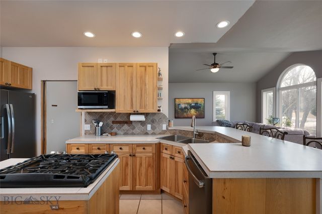 749 Summer Ridge Road, Bozeman, MT 59715