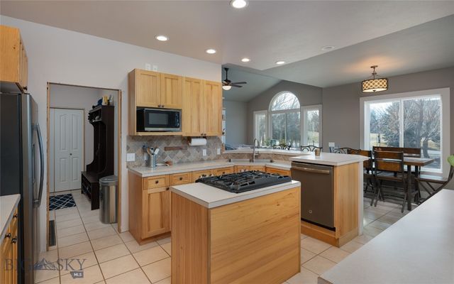 749 Summer Ridge Road, Bozeman, MT 59715