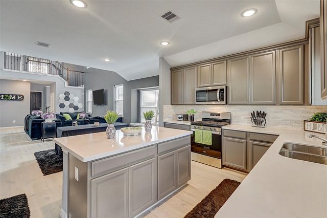 12810 Ilderton Drive, Humble, TX 77346