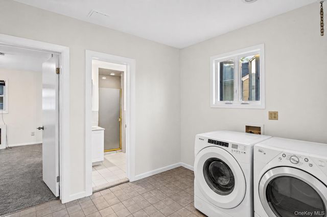 2500 Centre Avenue, Bellmore, NY 11710