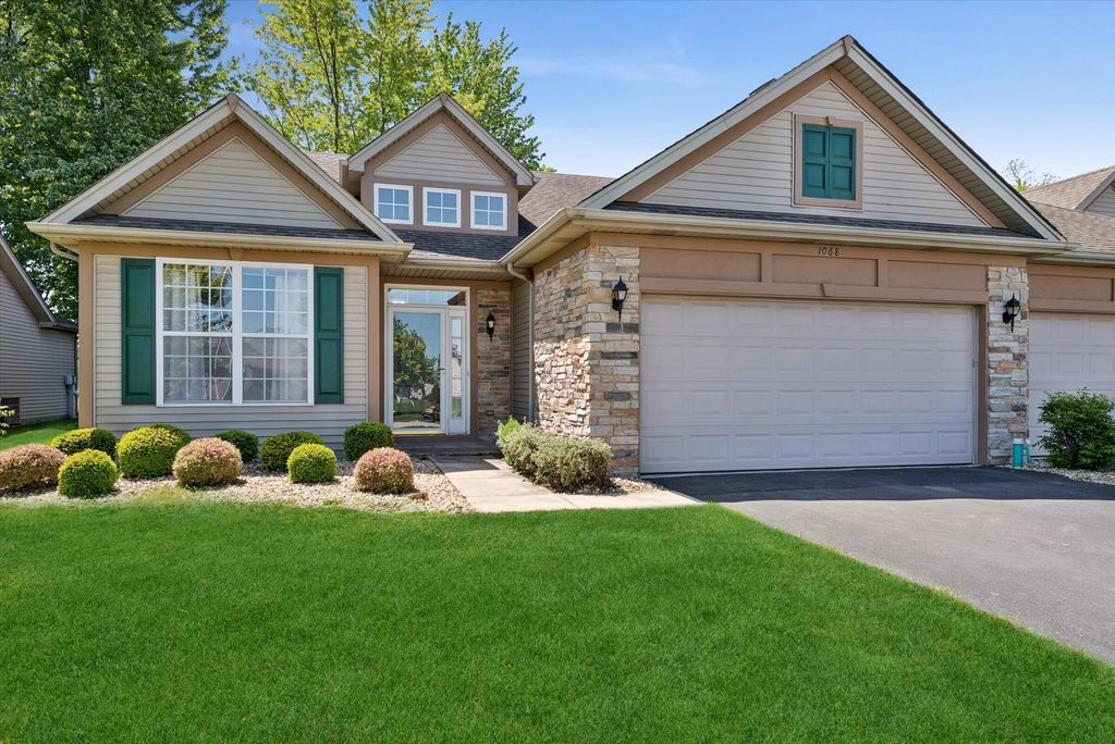 1068 Rockwell Lane, Dyer, IN 46311