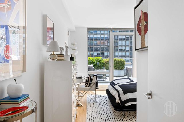 303 E 33rd St Apt 9E, New York City, NY 10016