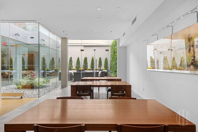 303 E 33rd St Apt 9E, New York City, NY 10016