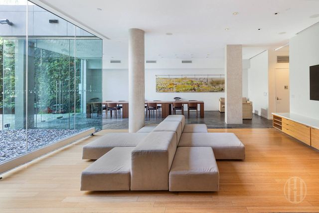 303 E 33rd St Apt 9E, New York City, NY 10016