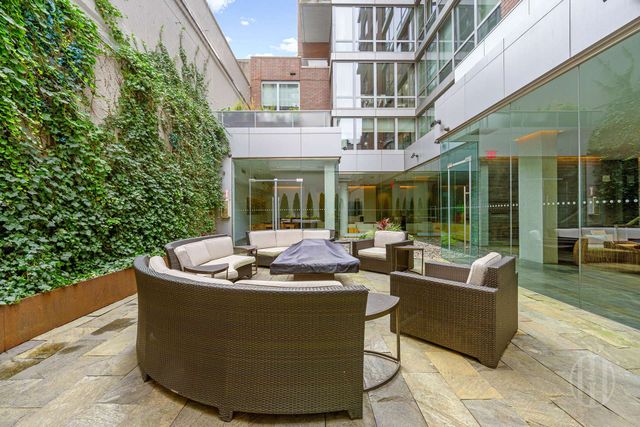 303 E 33rd St Apt 9E, New York City, NY 10016