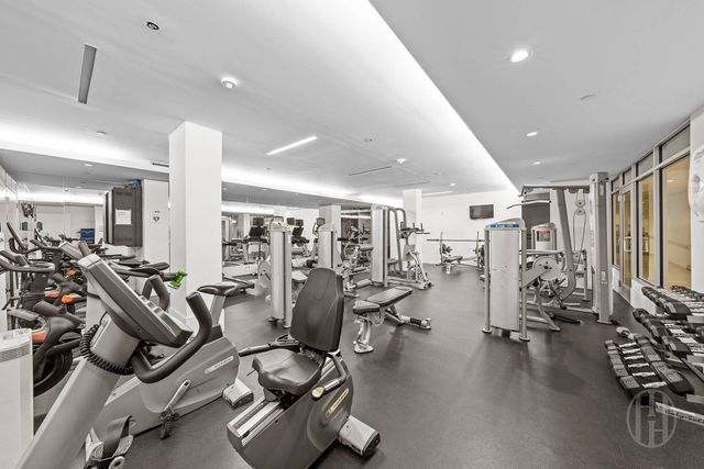303 E 33rd St Apt 9E, New York City, NY 10016