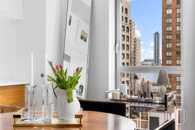 303 E 33rd St Apt 9E, New York City, NY 10016