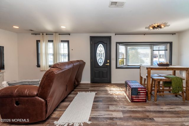 623 Beachwood Avenue, Toms River, NJ 08753