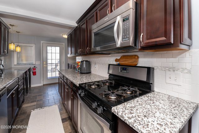 623 Beachwood Avenue, Toms River, NJ 08753