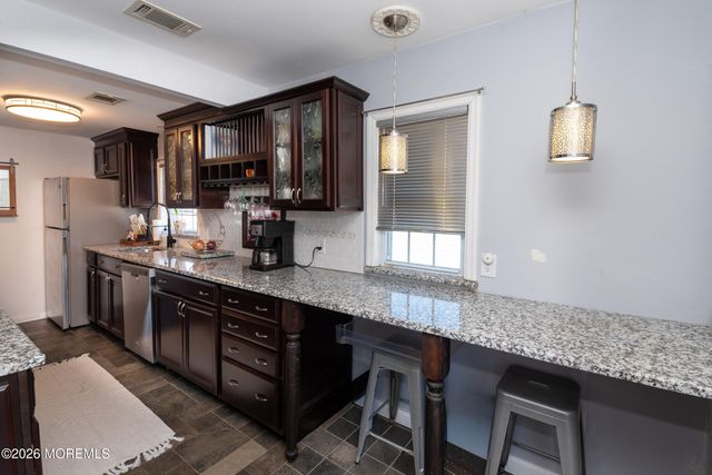 623 Beachwood Avenue, Toms River, NJ 08753