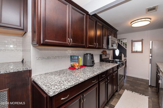 623 Beachwood Avenue, Toms River, NJ 08753