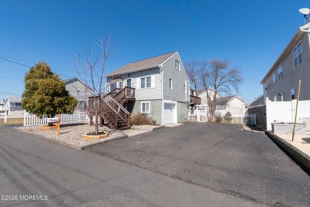 623 Beachwood Avenue, Toms River, NJ 08753