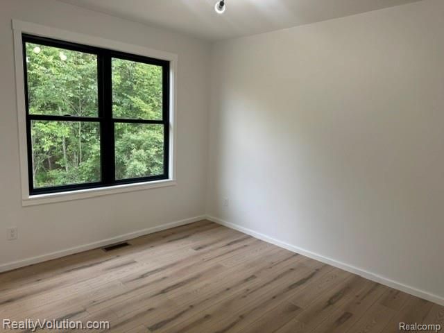 7260 Newark Road, Imlay Township, MI 48444