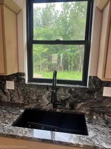 7260 Newark Road, Imlay Township, MI 48444