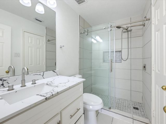 1114 Jasons Bend Drive, Sugar Land, TX 77479
