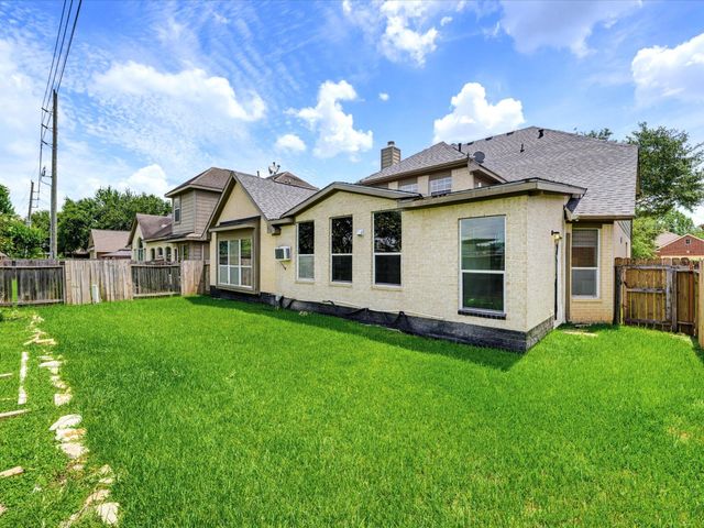 1114 Jasons Bend Drive, Sugar Land, TX 77479