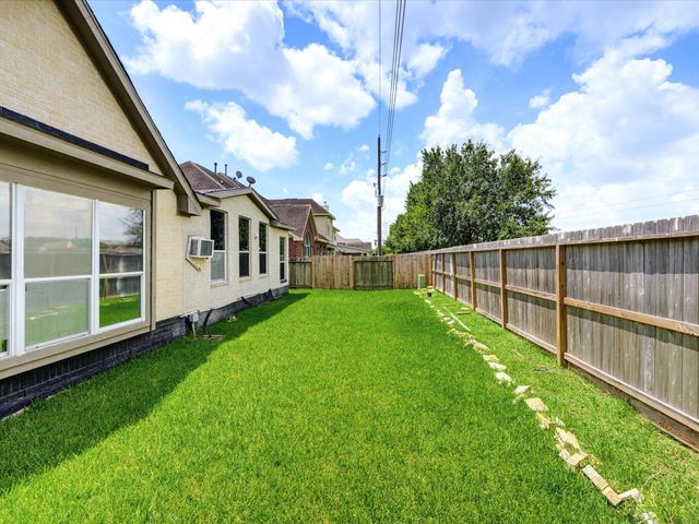 1114 Jasons Bend Drive, Sugar Land, TX 77479