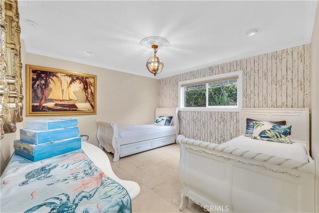 240 Moss Street 1, Laguna Beach, CA 92651