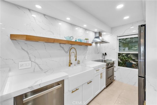 240 Moss Street 1, Laguna Beach, CA 92651