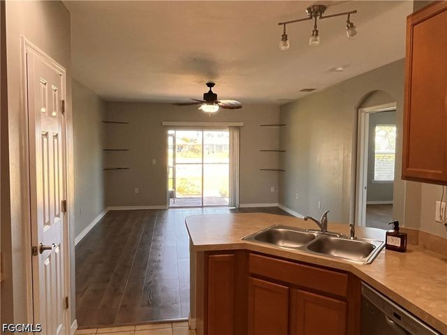 10353 Canal Brook LN, Lehigh Acres, FL 33936