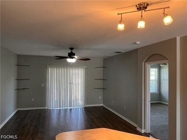 10353 Canal Brook LN, Lehigh Acres, FL 33936