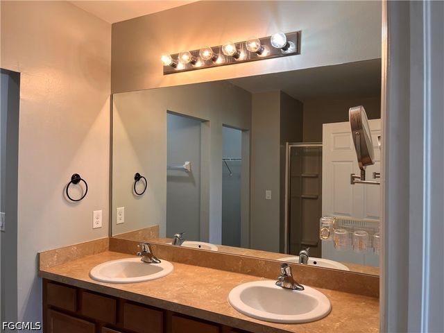 10353 Canal Brook LN, Lehigh Acres, FL 33936