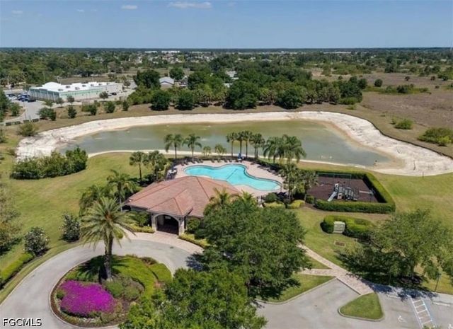 10353 Canal Brook LN, Lehigh Acres, FL 33936