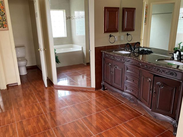 688 SW Heather Street, Port St. Lucie, FL 34983