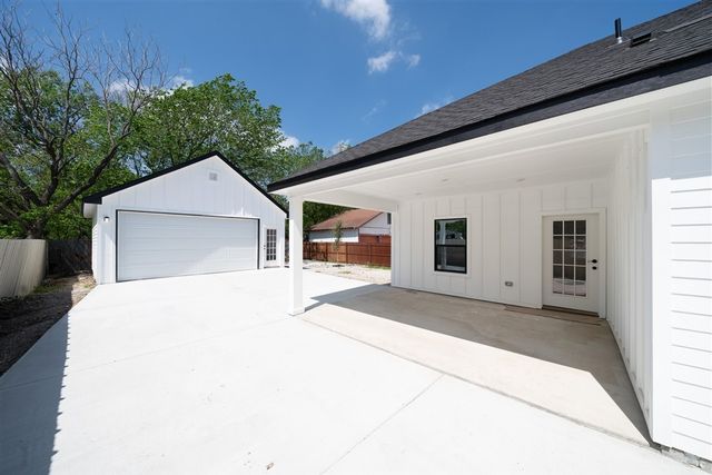 643 Rayenell Avenue, Dallas, TX 75217