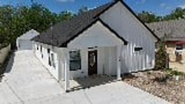 643 Rayenell Avenue, Dallas, TX 75217