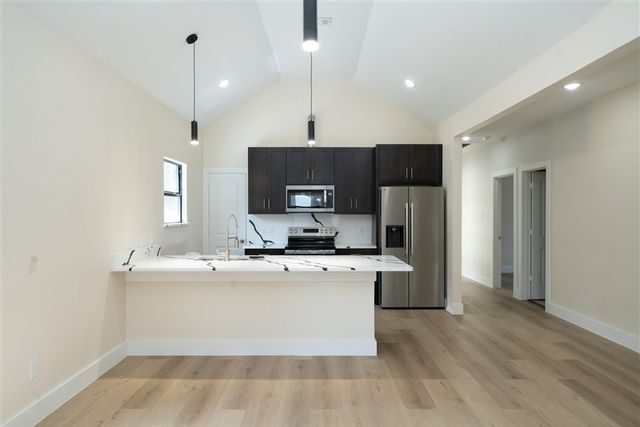 643 Rayenell Avenue, Dallas, TX 75217