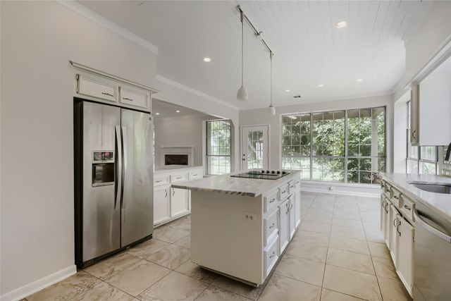 2803 Wyndham Lane, Richardson, TX 75082