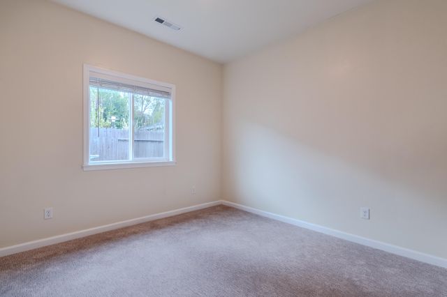 855 Tannin Drive, Medford, OR 97501