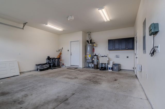 855 Tannin Drive, Medford, OR 97501