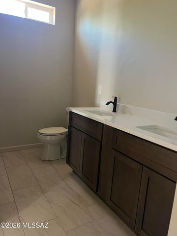 1501 Circulo Sombrero, Rio Rico, AZ 85648