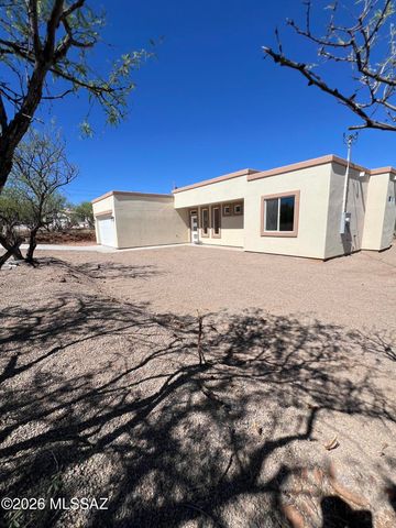 1501 Circulo Sombrero, Rio Rico, AZ 85648