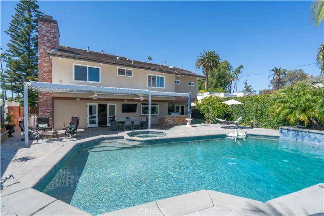 920 11th, Huntington Beach, CA 92648