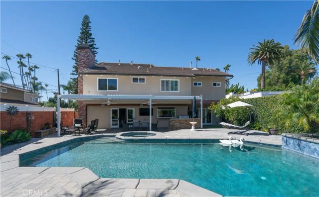 920 11th, Huntington Beach, CA 92648