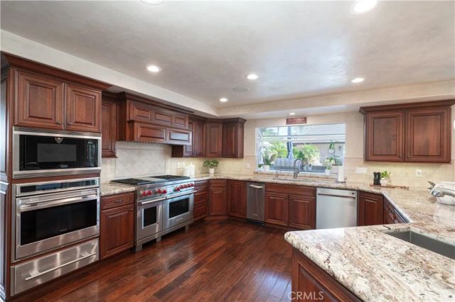 920 11th, Huntington Beach, CA 92648