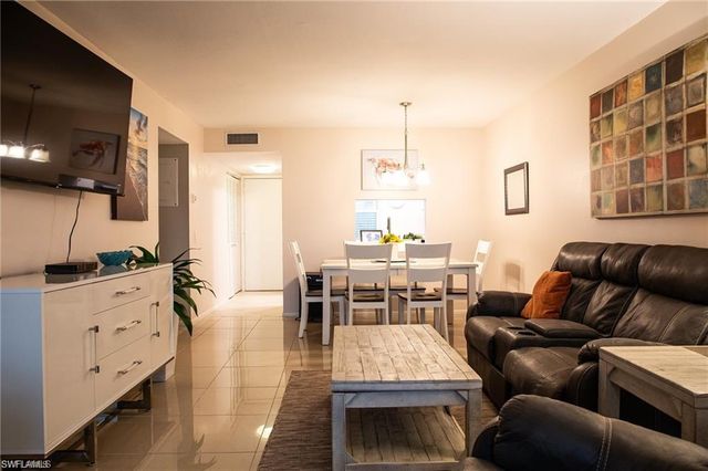 1724 Pine Valley DR 204, Fort Myers, FL 33907